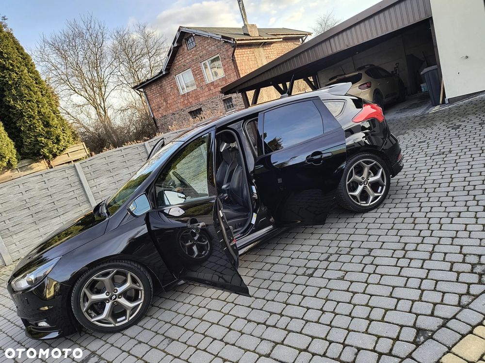 Ford Focus ST - 22