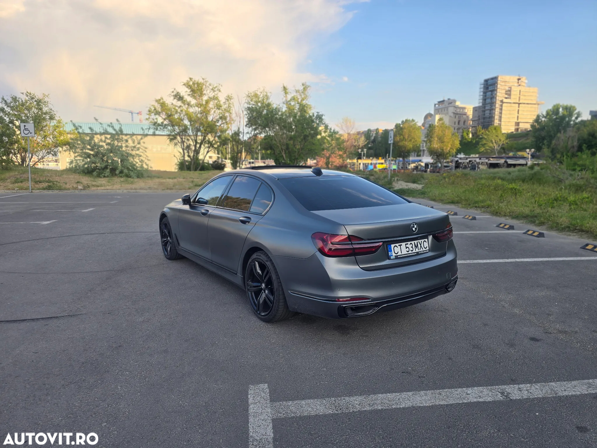 BMW Seria 7 740d xDrive - 5