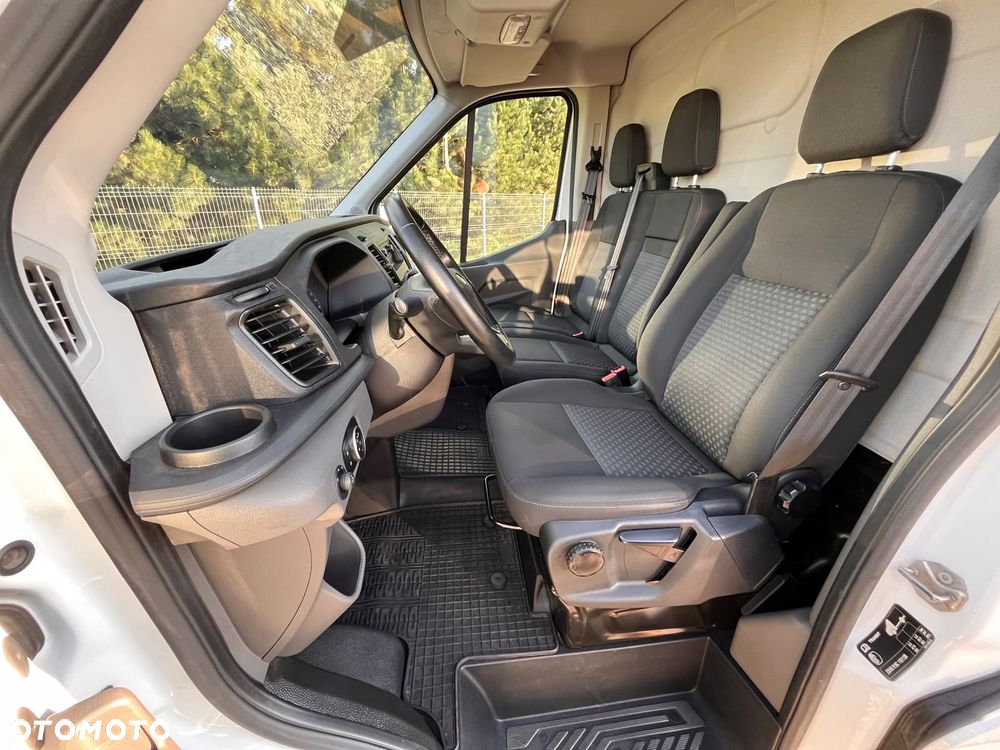 Ford Transit L3H2 2.0 TDCI 185KM, Nowy Model, Klima, Koła 16 cali, Salon Polska, Pierwszy Właściciel, BEZWYPADKOWY- ORYGINALNY LAKIER, FV 23%, Bardzo Zadbany !!! - 22