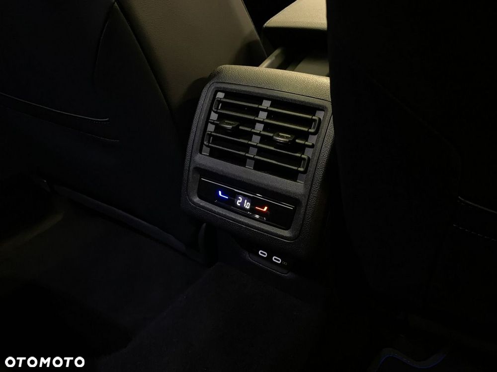 Volkswagen Golf Variant - 19