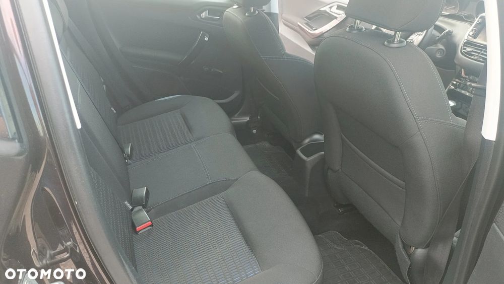 Peugeot 208 1.6 VTi Allure - 11