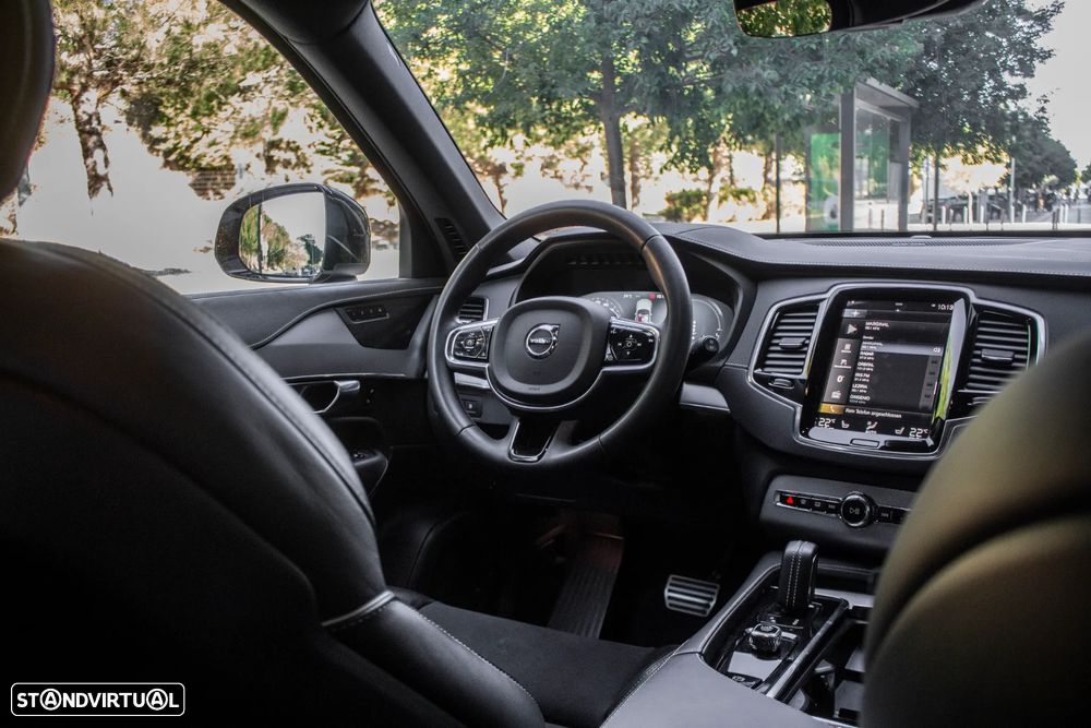 Volvo XC 90 2.0 T8 PHEV Plus Dark AWD - 32