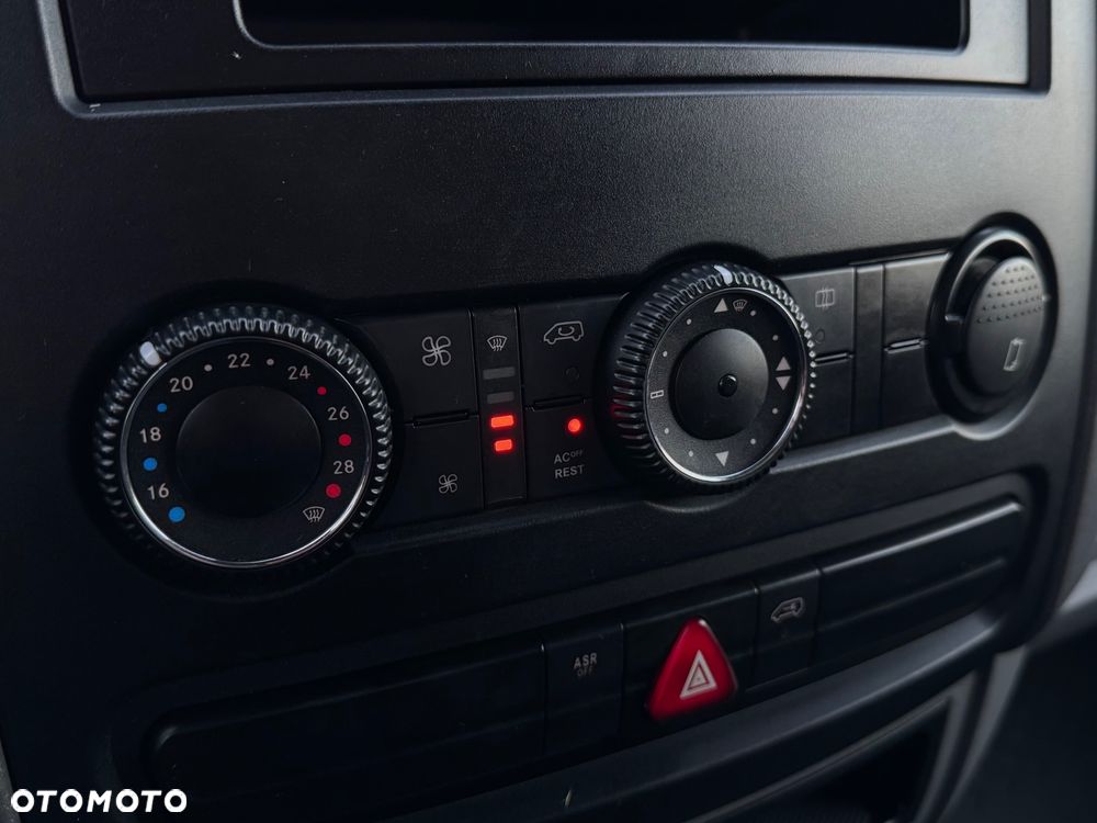 Mercedes-Benz Sprinter - 19