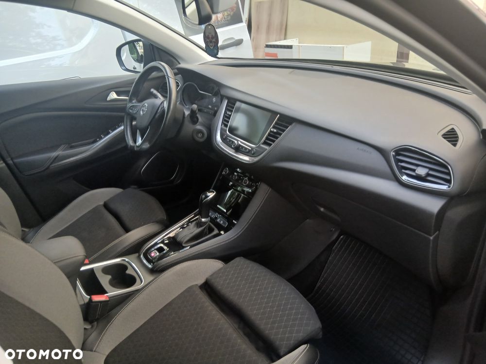 Opel Grandland X 1.6 T Elegance S&S - 24