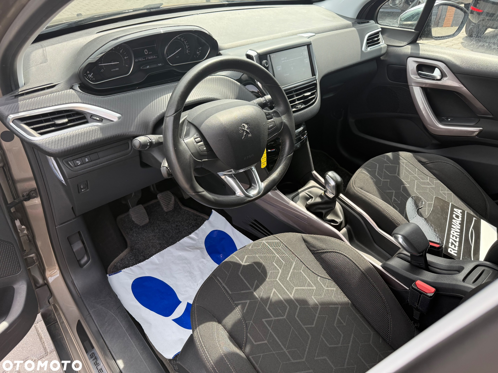 Peugeot 2008 1.2 Pure Tech Access EU6 - 13