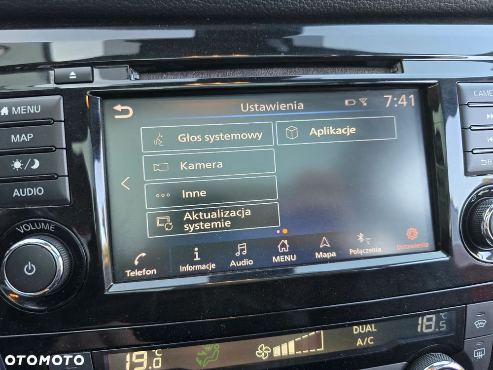 Nissan Qashqai 1.3 DIG-T N-CONNECTA - 23