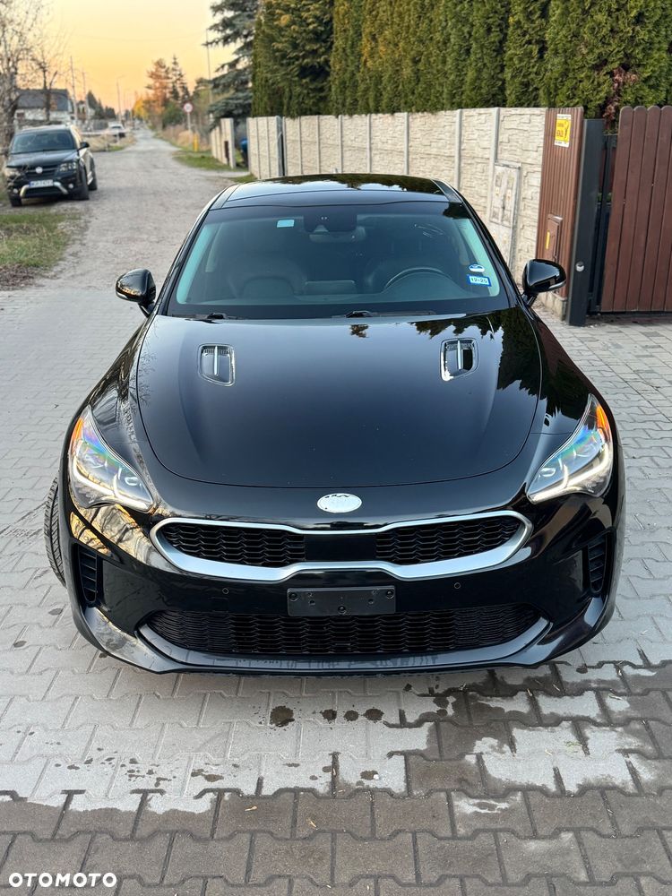 Kia Stinger - 4