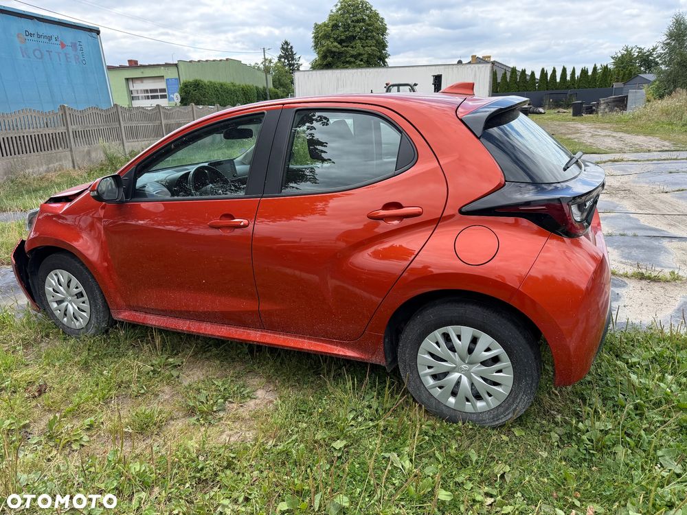 Toyota Yaris Hybrid 1.5 Executive - 3