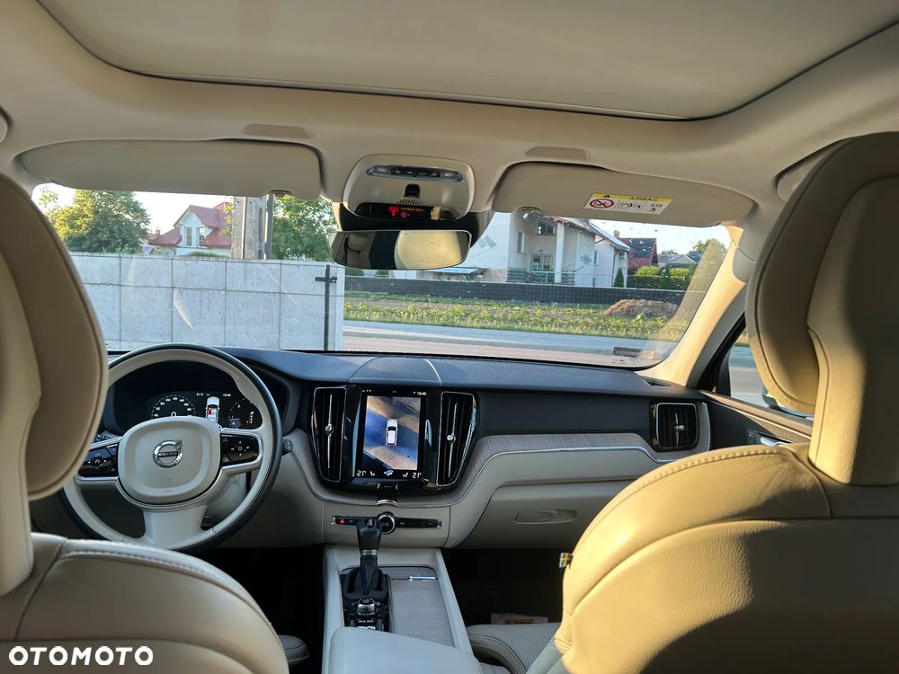 Volvo XC 60 D5 AWD Inscription - 11