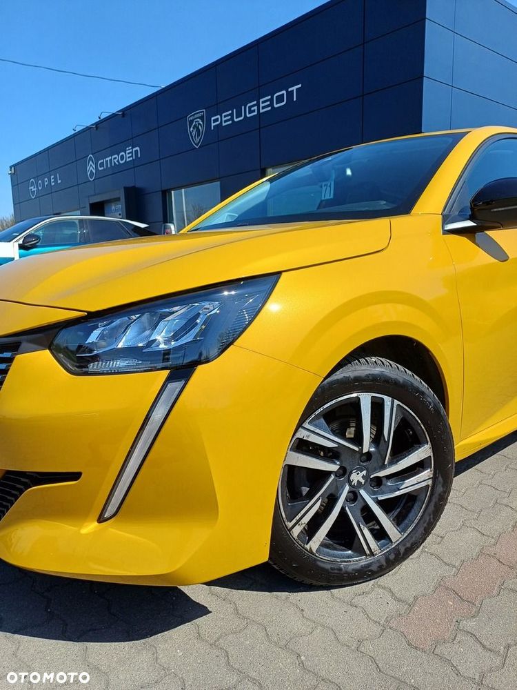 Peugeot 208 - 10