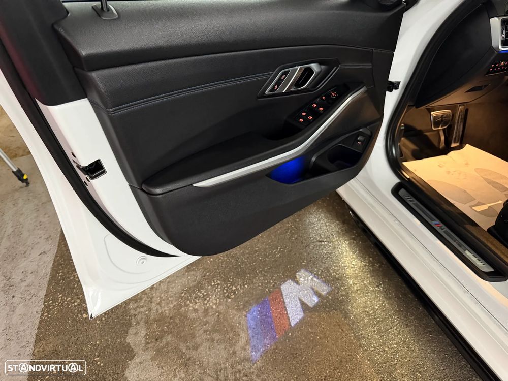 BMW 320 d Pack M Shadow Auto - 46