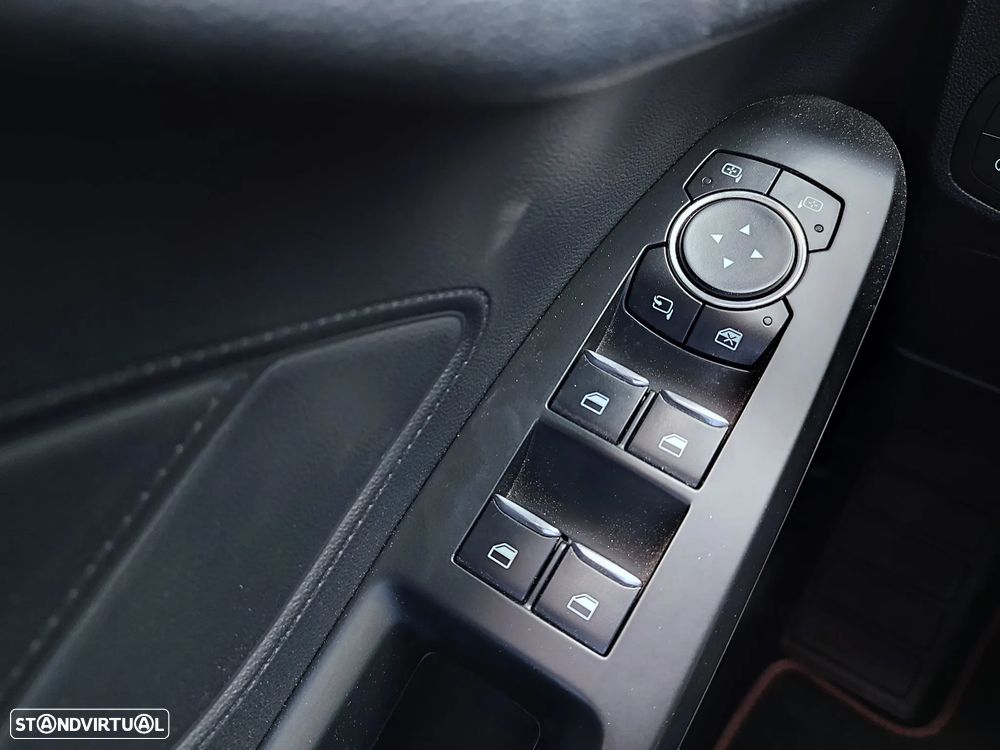 Ford Focus 1.0 EcoBoost ST-Line - 26