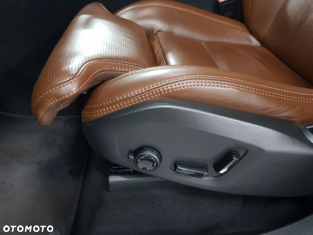 Volvo XC 90 D5 AWD Geartronic Inscription - 12