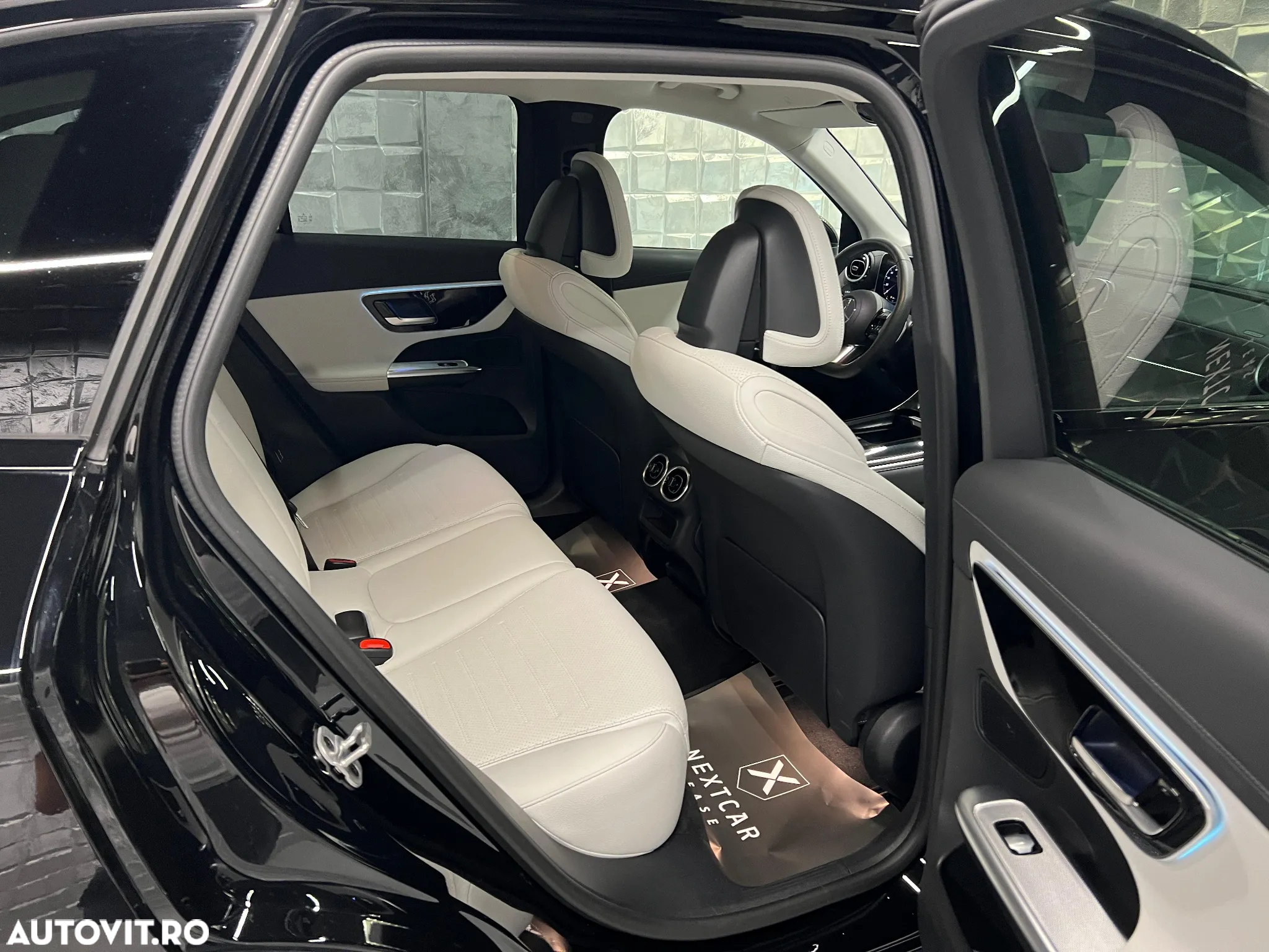 Mercedes-Benz GLC 200 4Matic 9G-TRONIC AMG Line Advanced - 14