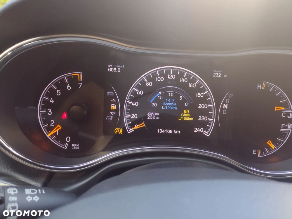 Jeep Grand Cherokee - 21