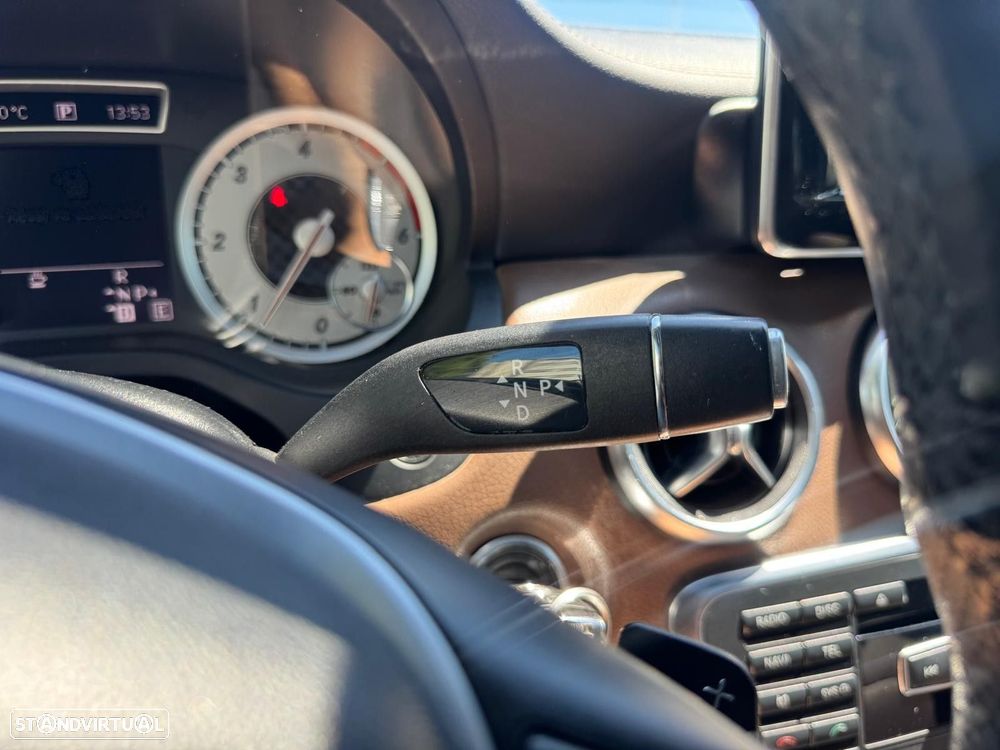 Mercedes-Benz A 220 CDi BlueEfficiency Aut. - 21