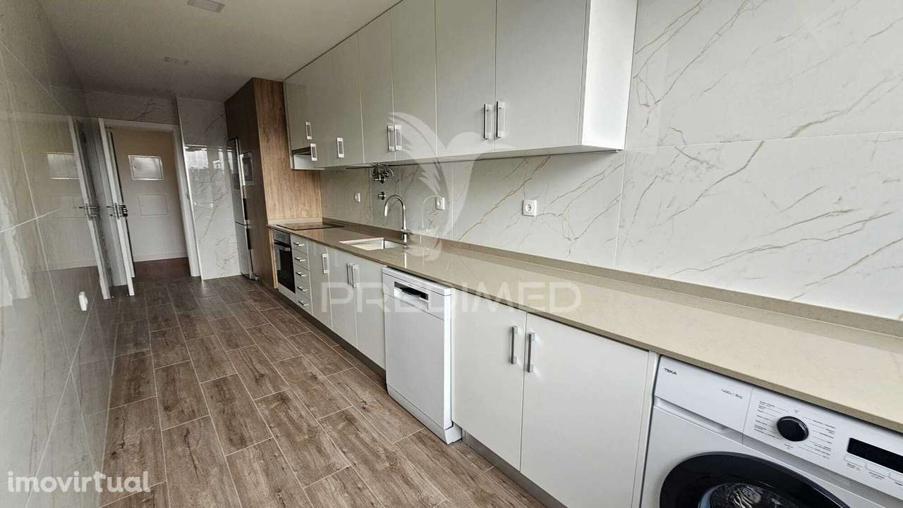 T2 Completamente remodelado, com Parqueamento e Arrecadação, Cascais - Grande imagem: 5/19