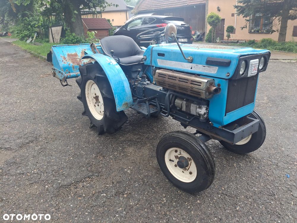 Mitsubishi D1300 - 5