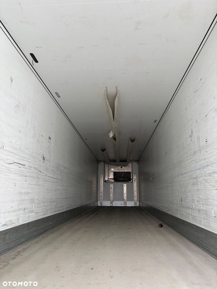 Schmitz Cargobull SKO24 - 10