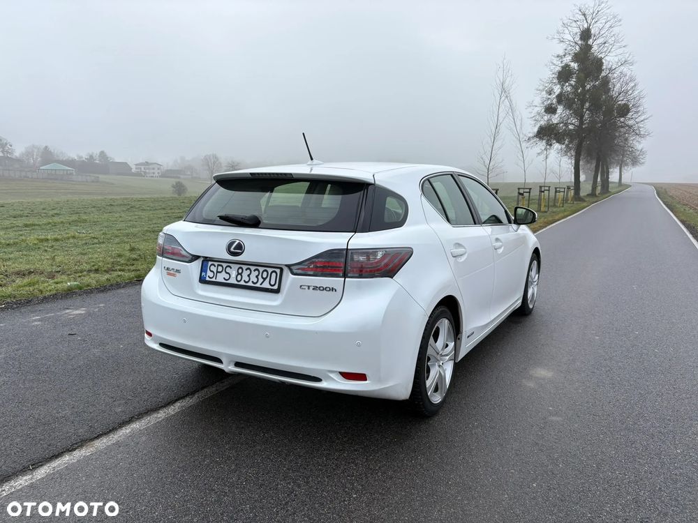 Lexus CT 200h Prestige - 5