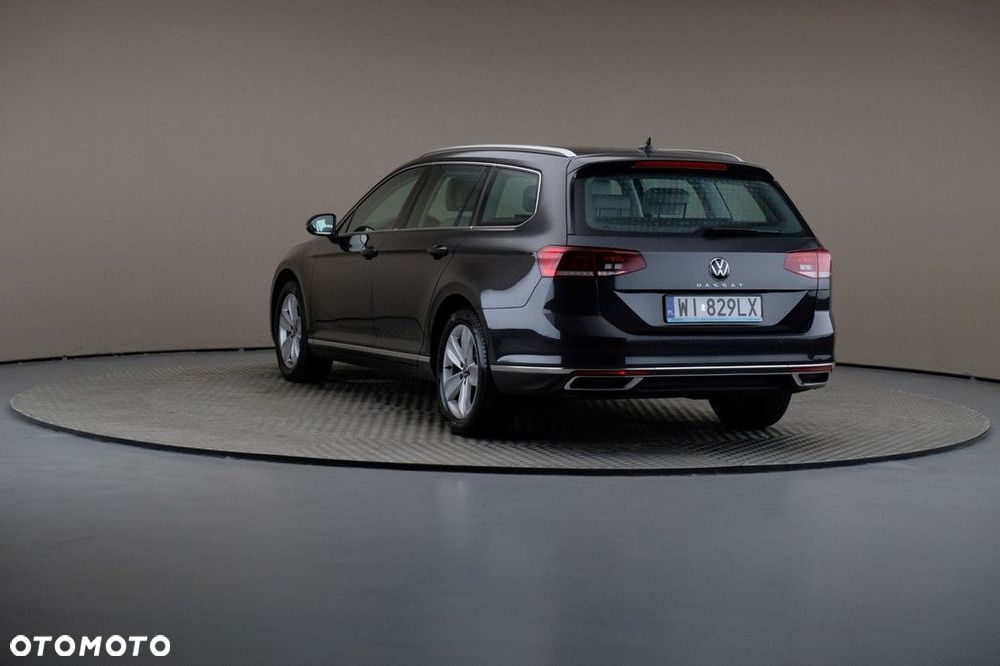 Volkswagen Passat Variant - 2