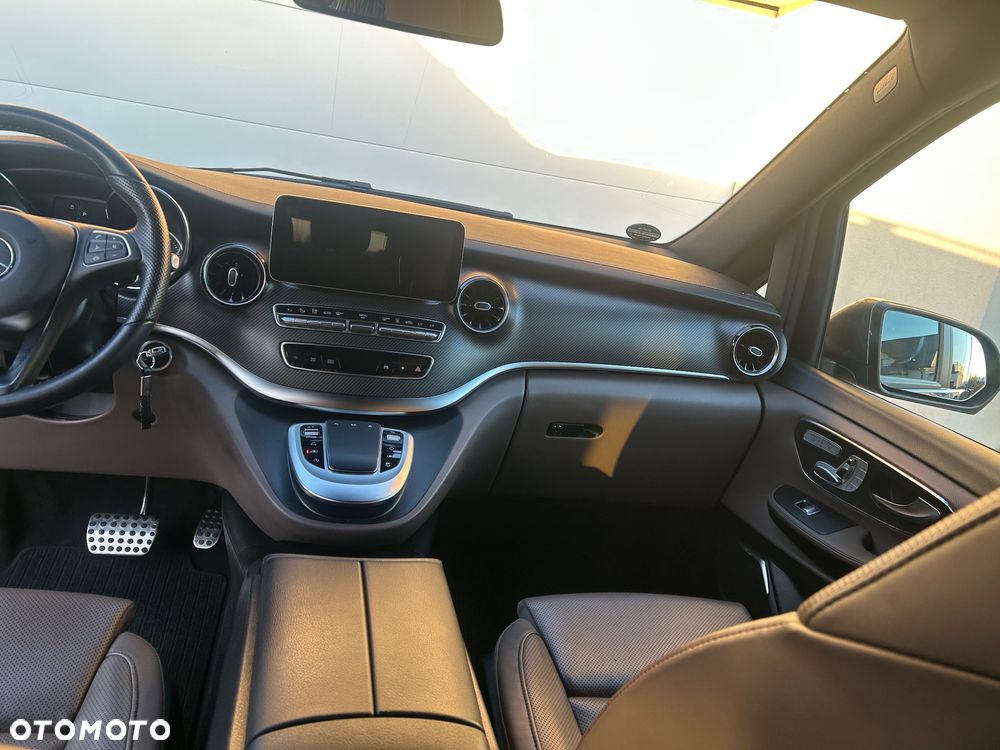 Mercedes-Benz Klasa V 300 d lang 4Matic 9G-TRONIC Exclusive Edition - 20