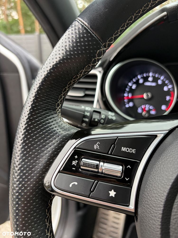 Kia Ceed 1.5 T-GDI OPF GT Line - 16