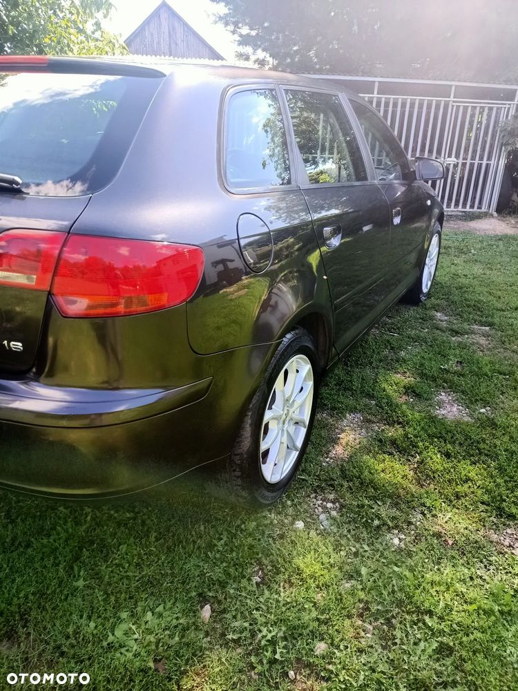 Audi A3 Sportback - 4