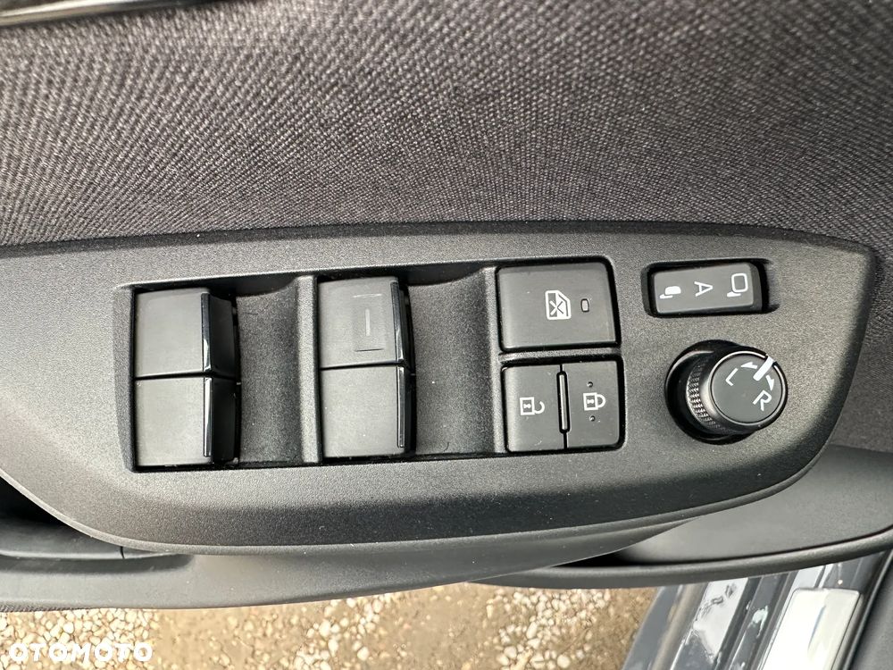 Toyota Yaris Hybrid 1.5 GR Sport - 12