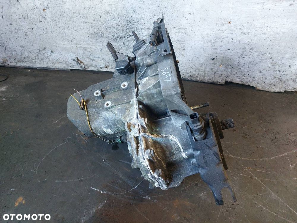 SKRZYNIA BIEGÓW RENAULT CLIO II 1.9 D JB1905 - 4