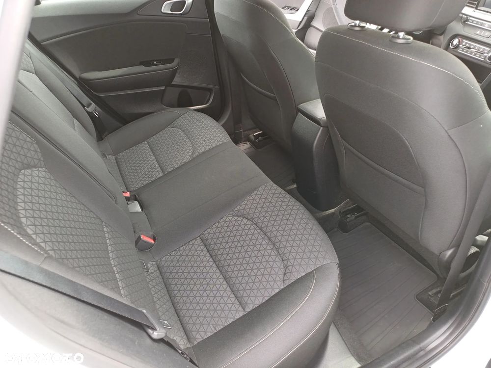 Kia Ceed 1.4 M - 16