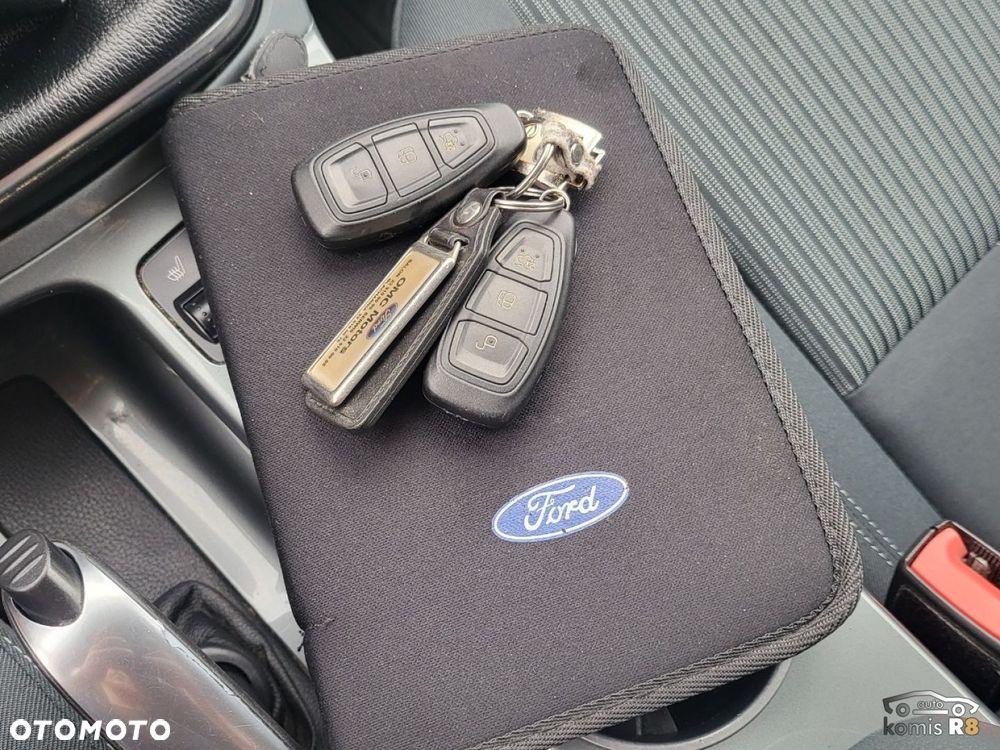 Ford Grand C-MAX - 23