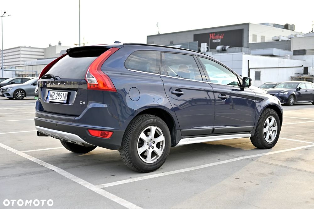 Volvo XC 60 D4 Momentum - 7