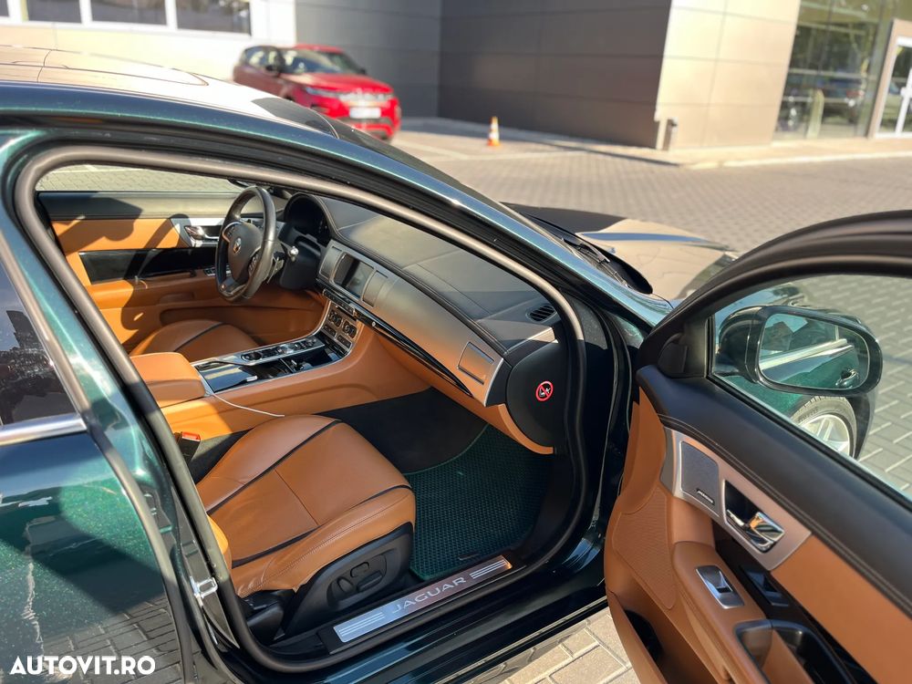 Jaguar XF 3.0D S Portfolio - 4