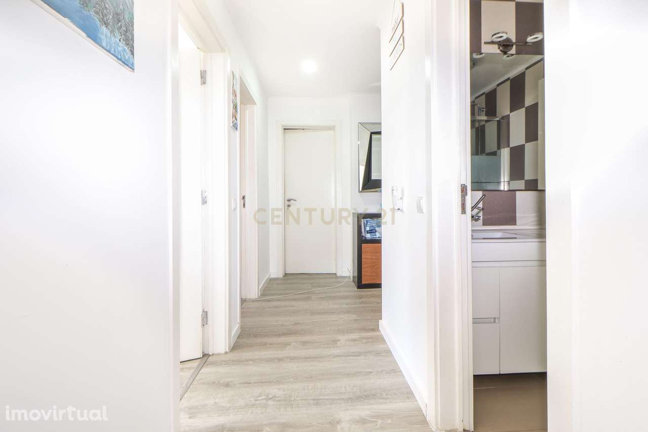 ✨ Apartamento T2+1 Remodelado com Arrecadação– Amora, Seixal ✨ - Grande imagem: 3/25