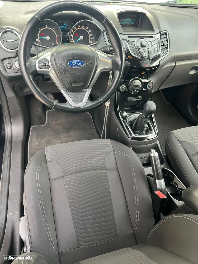 Ford Fiesta 1.5 TDCi Trend - 8