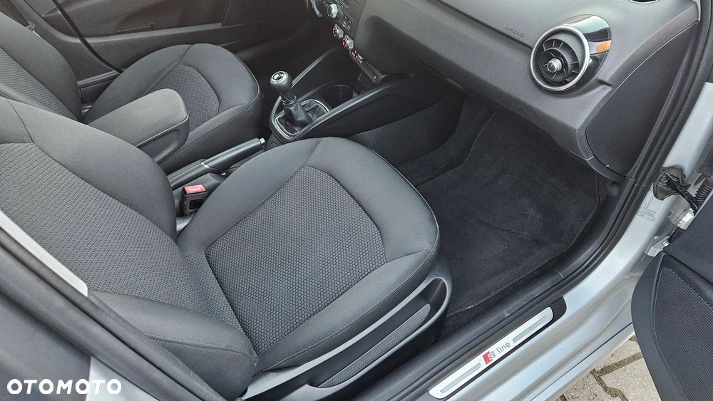 Audi A1 Sportback 1.2 TFSI S line edition - 17