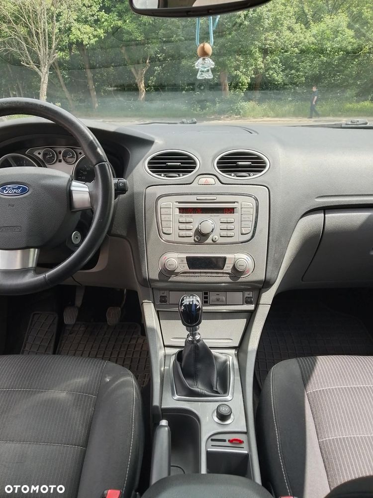 Ford Focus 2.0 TDCi DPF Trend - 11