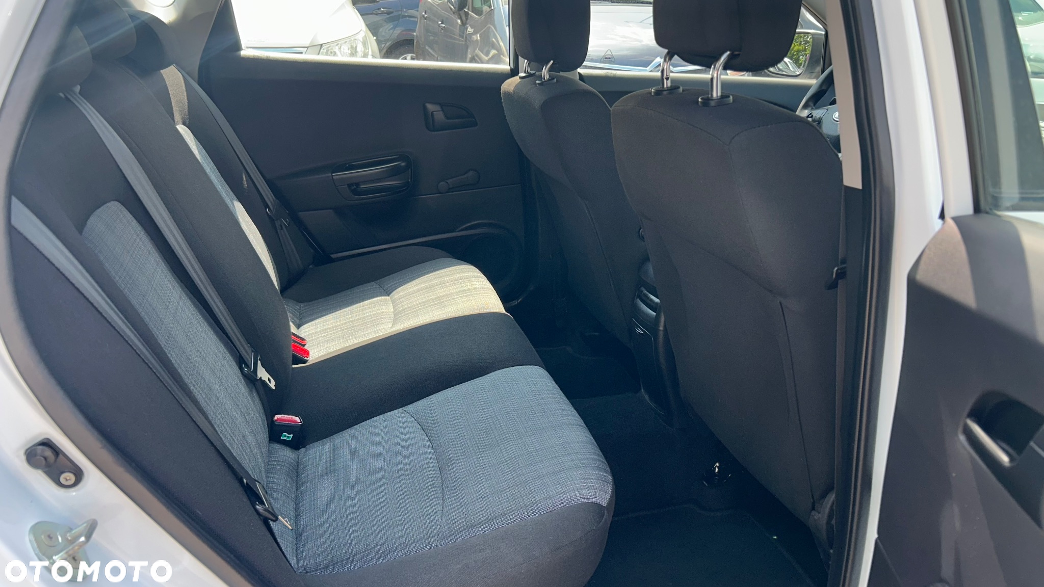 Kia Ceed 1.4 CVVT Attract - 11