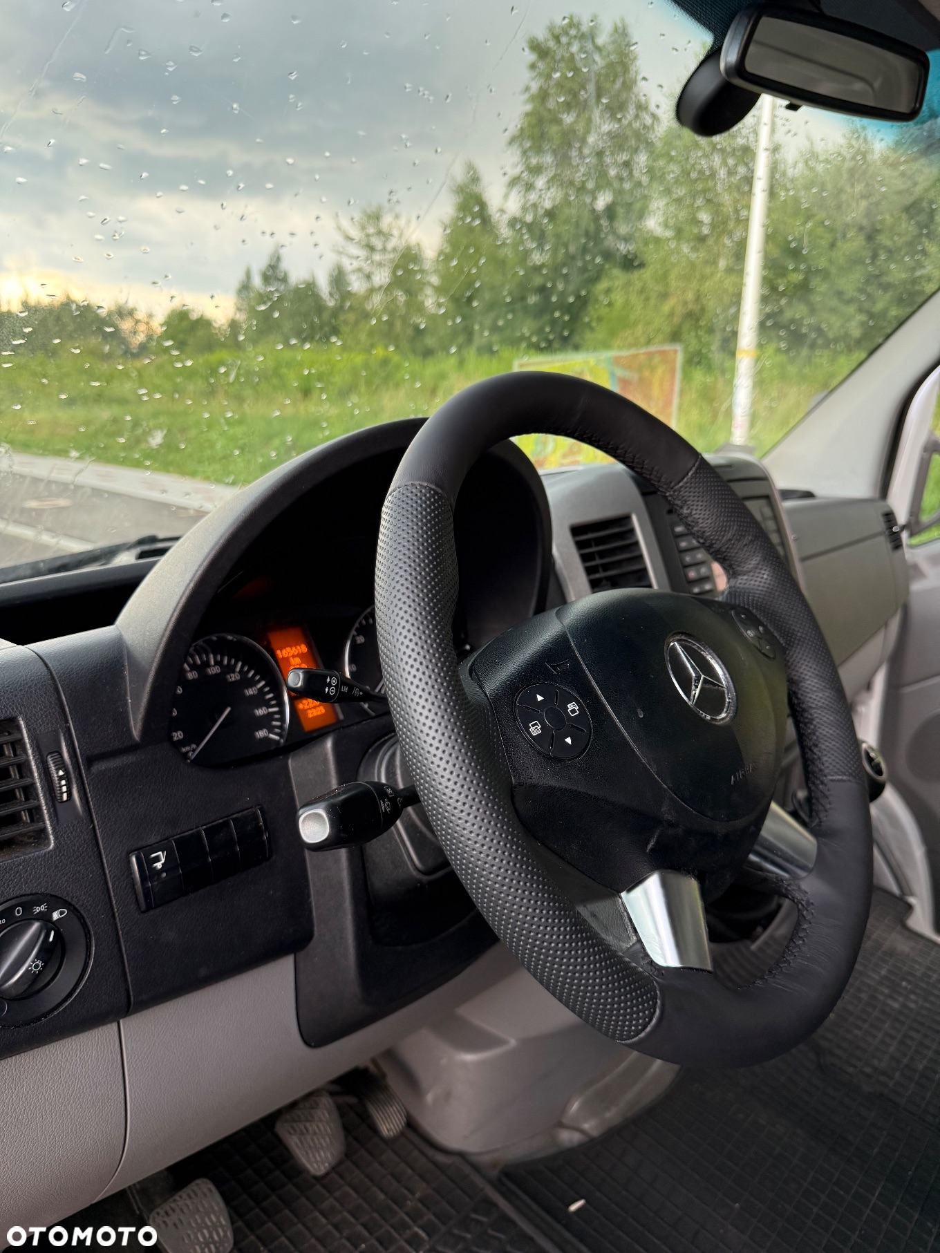 Mercedes-Benz SPRINTER - 10