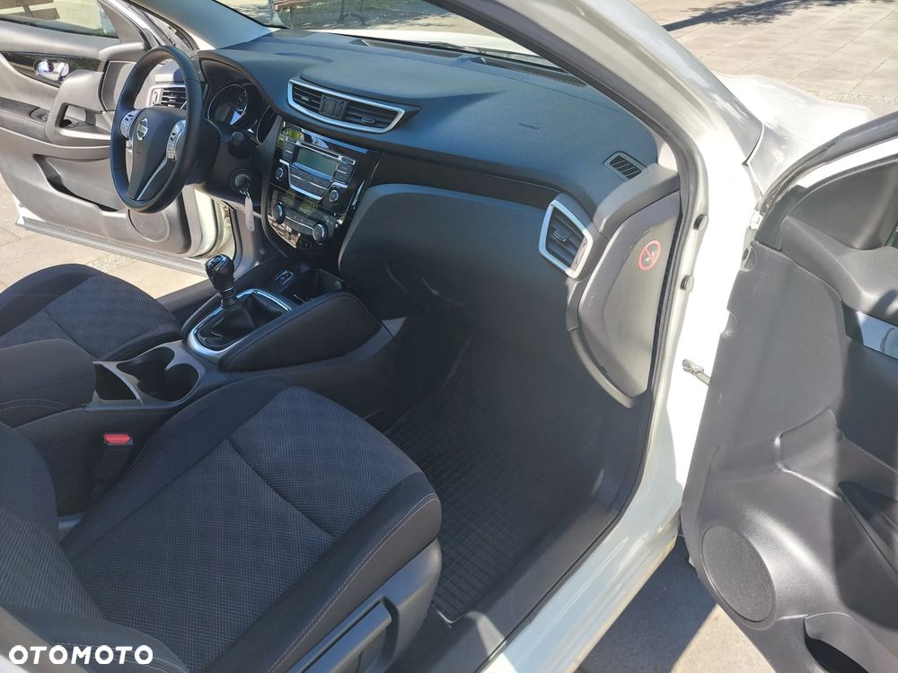 Nissan Qashqai 1.2 DIG-T N-Connecta - 16