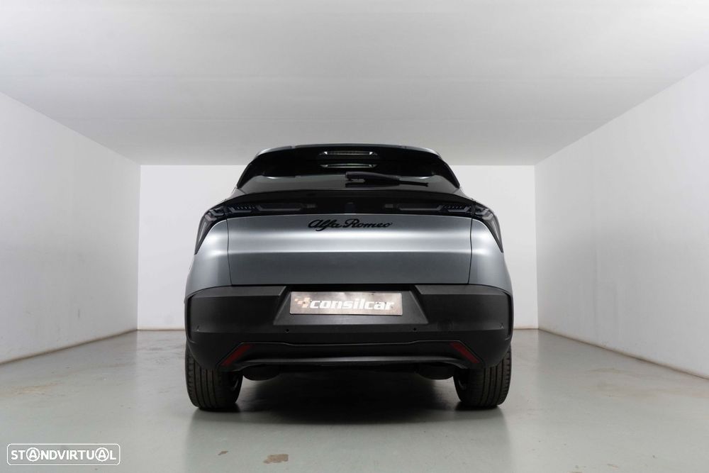 Alfa Romeo Junior Elletrica 50 kWh Launch Edition - 5
