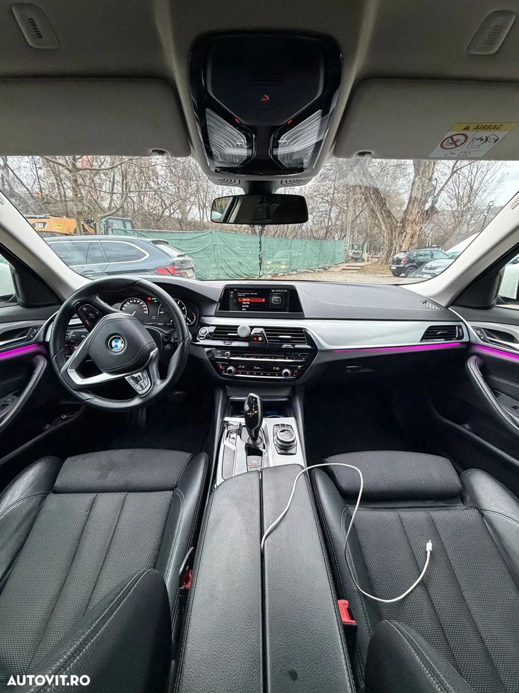 BMW Seria 5 520d xDrive AT - 7