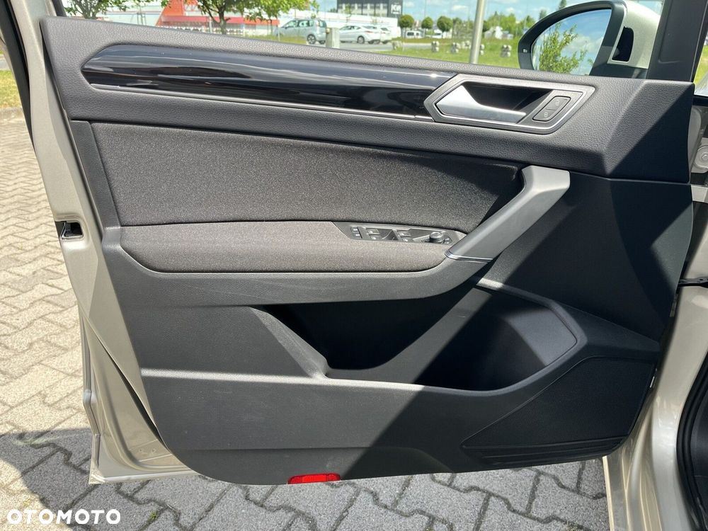 Volkswagen Touran 1.5 TSI EVO Highline - 11