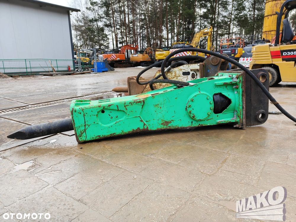 Młot hydrauliczny Montabert 1200kg do koparki - 2