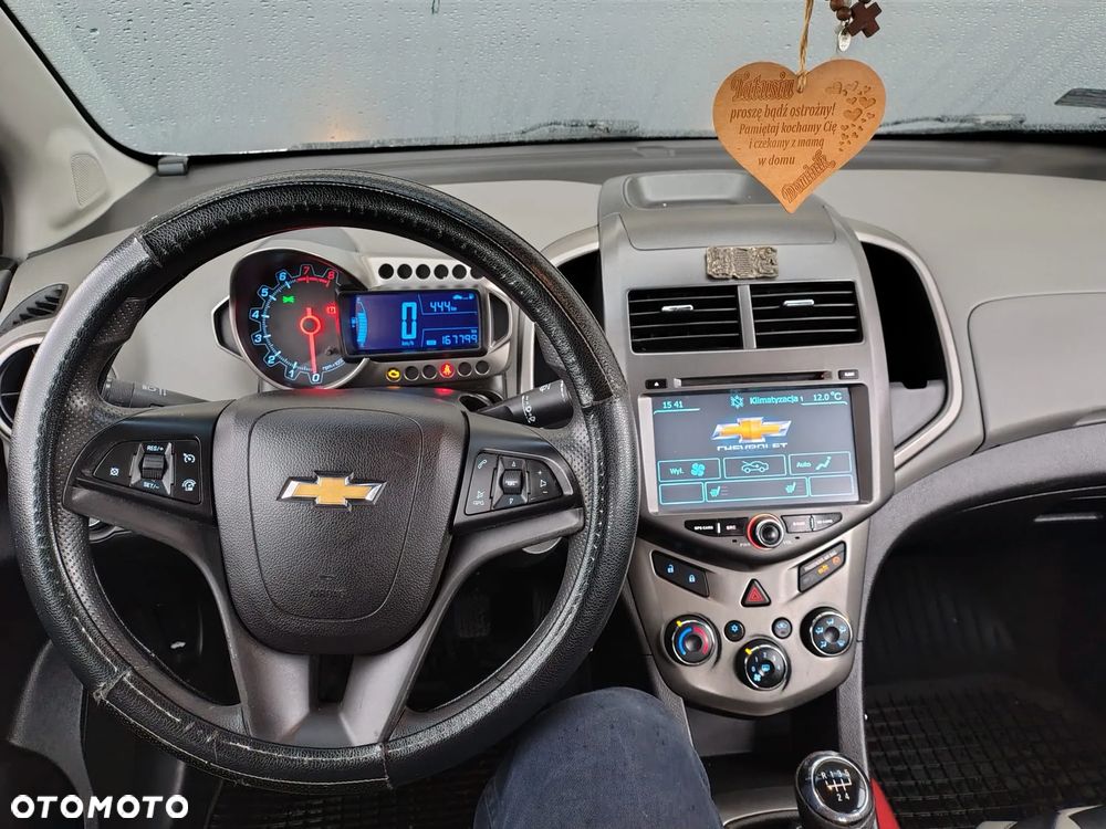 Chevrolet Aveo - 11
