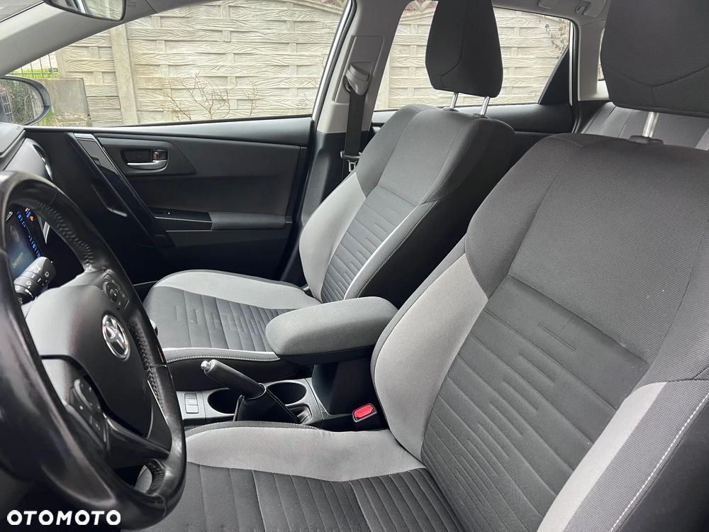 Toyota Auris 1.33 VVT-i Premium Comfort - 11