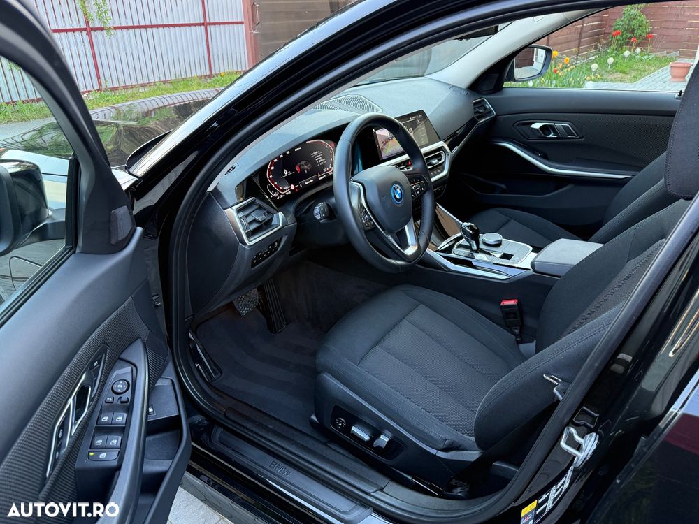BMW Seria 3 330e xDrive Aut. Advantage - 5