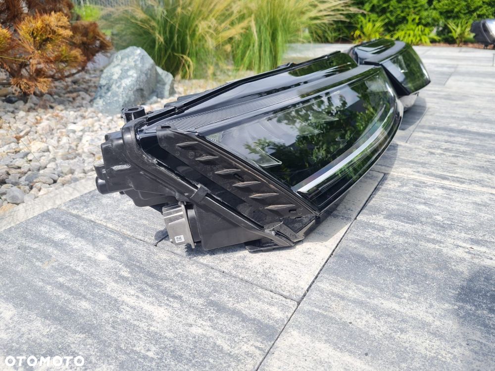skoda octavia iv 4 kompletne lampy przód full led 5e4941015 5e4941016 - 5