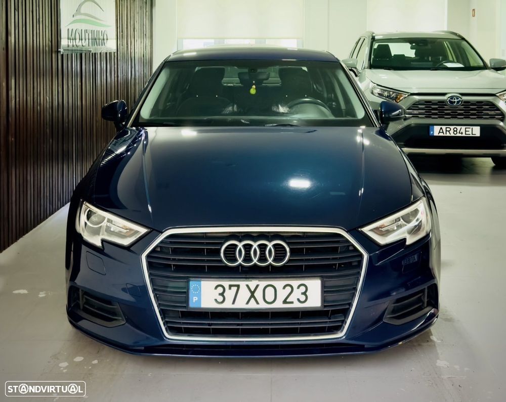 Audi A3 Limousine 1.6 TDI Design - 4